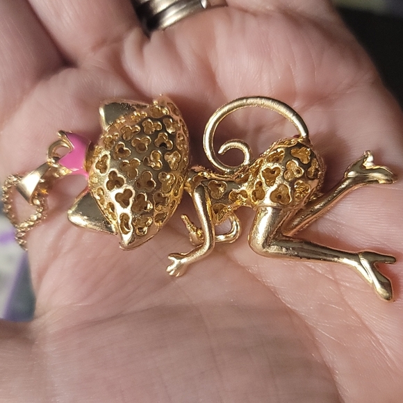 NWT SEXY KITTY CRYSTAL NECKLACE BY BETSEY JOHNSON - Picture 6 of 6